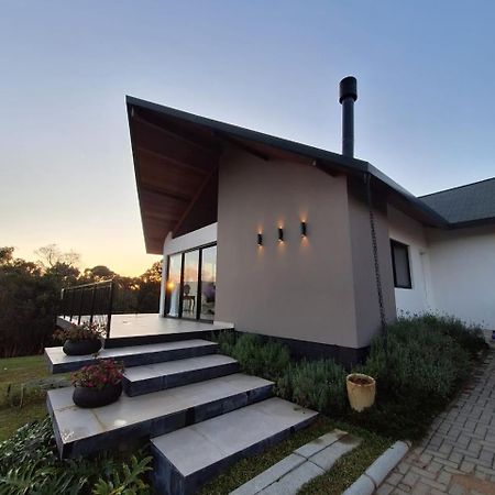 Casa Em Condominio Na Serra ランショ・ケイマード エクステリア 写真